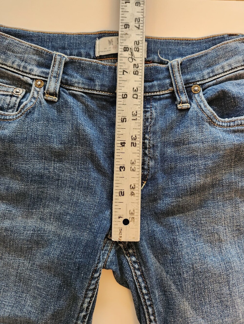 We The Free Women's Ankle Crop Jeans - Medium Blue Wash SZ: 26 - Picture 7 of 13